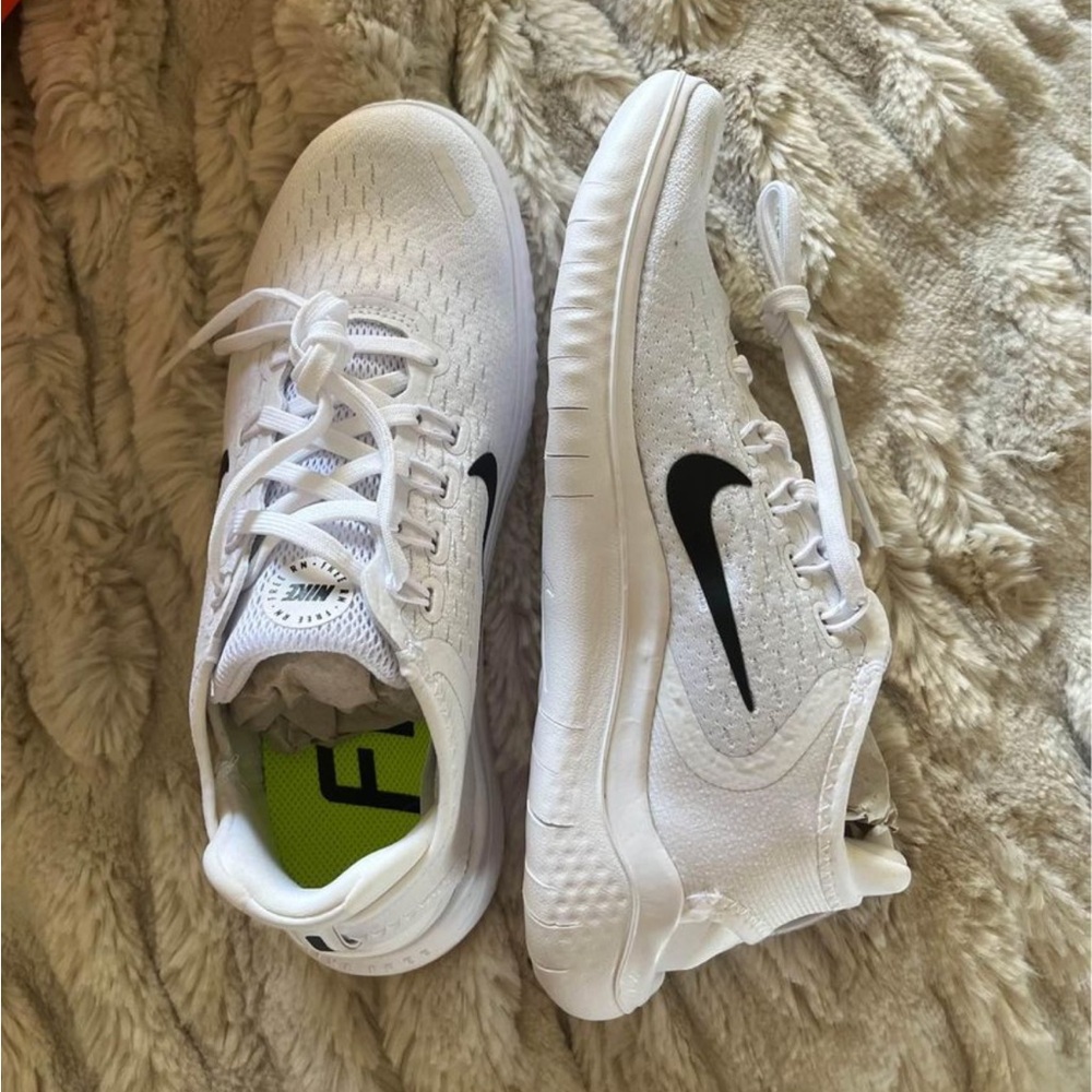 women’s nike free run - NEW - Picture 3 of 4